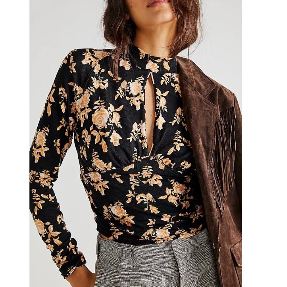 Free People Floral Dinner Party Top Size M Keyhole Boho Hippie Festival Stretch